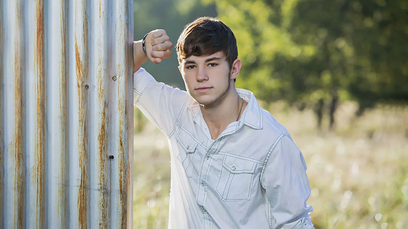 7 Tips on How to Look More Masculine for FTMs